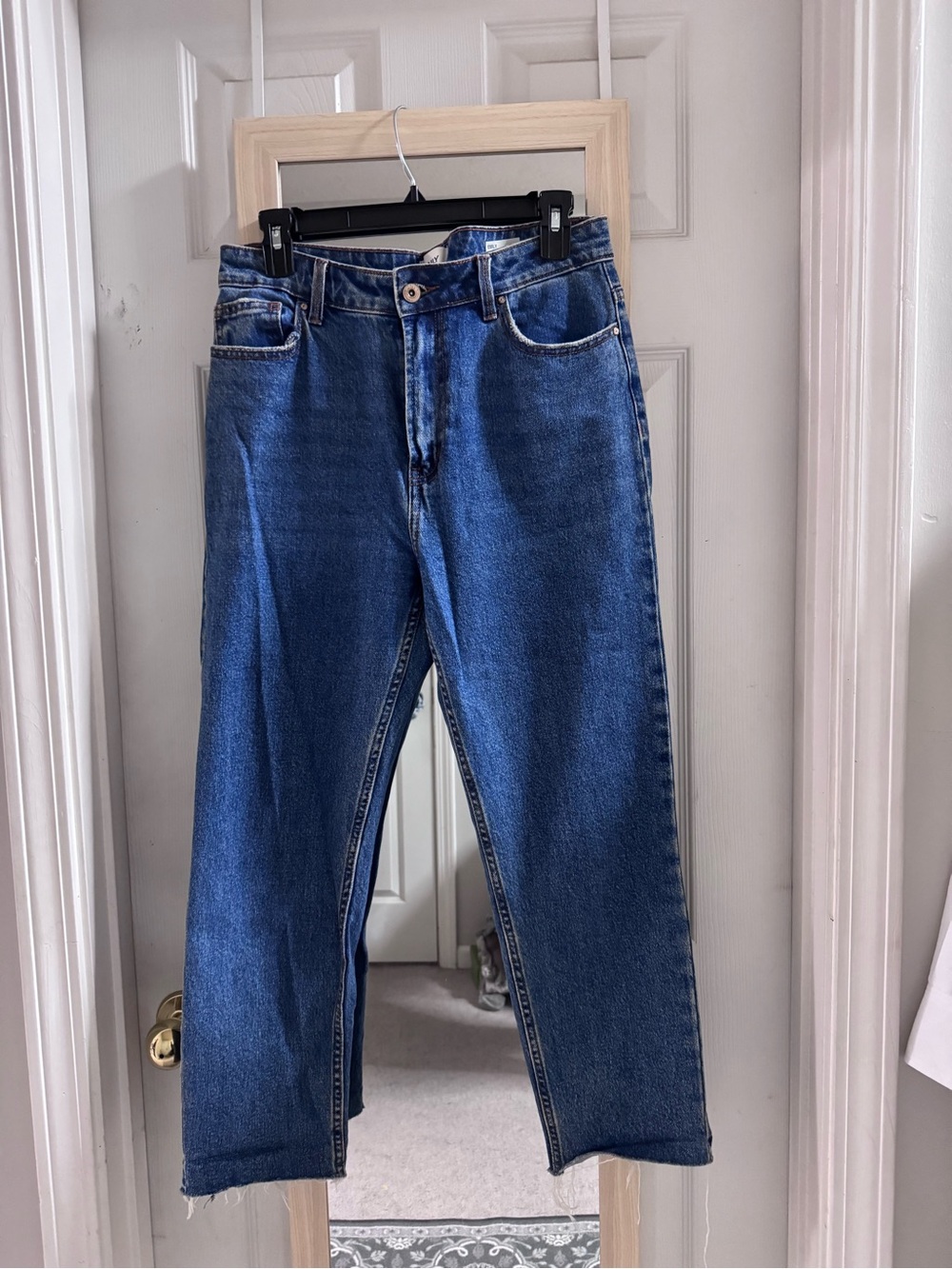 Classic womens Blue Jeans - Versatile Everyday Denim
